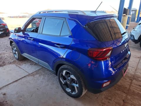 2024 Hyundai Venue, VIN KMHRC8A36RU325243. Фото 2 з 6 з аукціону Copart. Каталог авто зі США OpenDataCar.