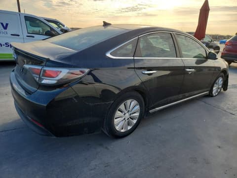 2017 Hyundai Sonata Hybrid, VIN KMHE24L10HA046828. Фото 3 з 6 з аукціону Copart. Каталог авто зі США OpenDataCar.