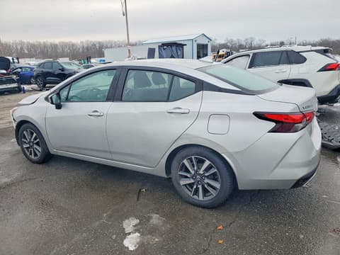 2021 Nissan Versa, VIN 3N1CN8EV1ML830810. Фото 2 з 6 з аукціону Copart. Каталог авто зі США OpenDataCar.