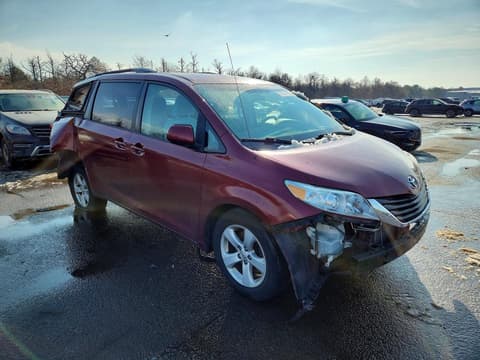 2013 Toyota Sienna, VIN 5TDKK3DC4DS285135. Photo 4 of 6 from Copart auction. OpenDataCar US salvage catalog.