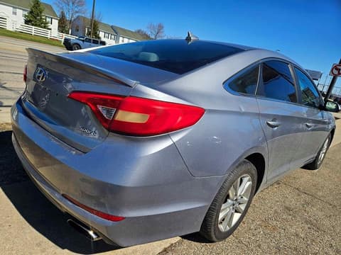 2017 Hyundai Sonata, VIN 5NPE24AF6HH573686. Фото 4 з 6 з аукціону Copart. Каталог авто зі США OpenDataCar.