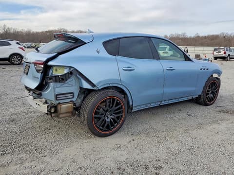 2023 Maserati Levante, VIN ZN661YUS6PX423876. Фото 3 из 6 с аукциона Copart. Каталог авто из США OpenDataCar.