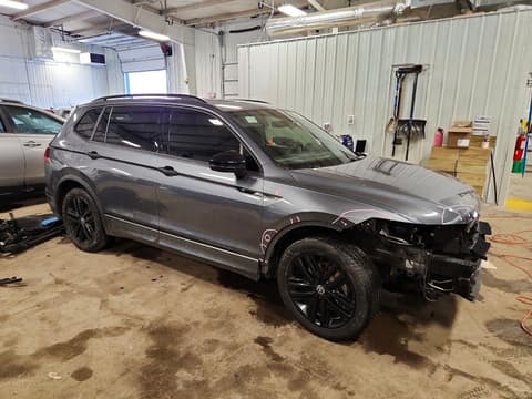 2022 Volkswagen Tiguan, VIN 3VVCB7AX1NM166626. Zdjęcie 4 z 6 z aukcji Copart. Katalog aut z USA OpenDataCar.