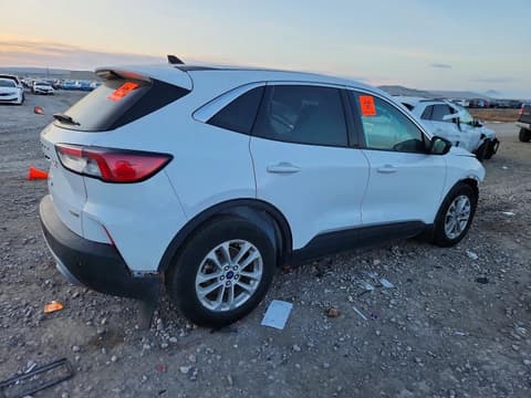 2022 Ford Escape, VIN 1FMCU9BZ6NUA42475. Фото 3 из 6 с аукциона Copart. Каталог авто из США OpenDataCar.