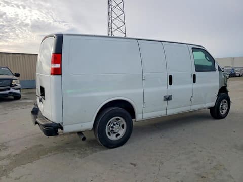 2024 Chevrolet Express 2500, VIN 1GCWGAFPXR1235674. Фото 3 из 6 с аукциона Copart. Каталог авто из США OpenDataCar.