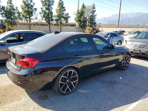 2018 Bmw 3 Series, VIN WBA8E1G57JNU89851. Фото 3 з 6 з аукціону Copart. Каталог авто зі США OpenDataCar.
