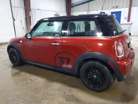 2008 Mini Cooper, VIN WMWMF33528TU68084. Фото 2 з 6 з аукціону Copart. Каталог авто зі США OpenDataCar.