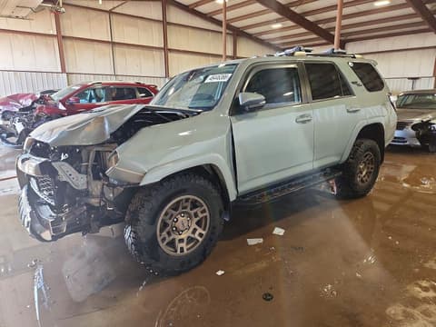 2022 Toyota 4Runner, VIN JTERU5JR5N6033453. Фото 1 з 6 з аукціону Copart. Каталог авто зі США OpenDataCar.