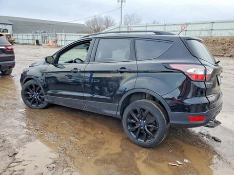 2017 Ford Escape, VIN 1FMCU9GD4HUE70661. Фото 2 из 6 с аукциона Copart. Каталог авто из США OpenDataCar.