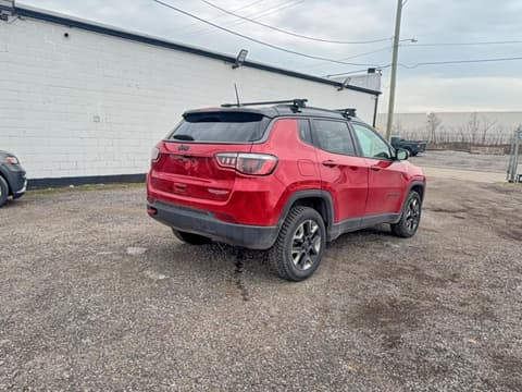 2018 Jeep Compass, VIN 3C4NJDDBXJT451382. Фото 4 з 6 з аукціону Copart. Каталог авто зі США OpenDataCar.