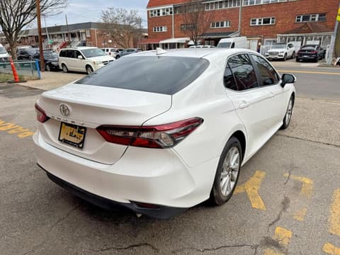 2021 Toyota Camry, VIN 4T1C11AK1MU598688. Фото 4 з 6 з аукціону Copart. Каталог авто зі США OpenDataCar.