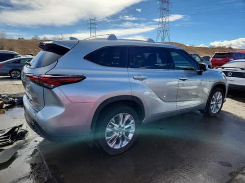 2024 Toyota Highlander, VIN 5TDKDRBH6RS533520. Zdjęcie 3 z 6 z aukcji Copart. Katalog aut z USA OpenDataCar.