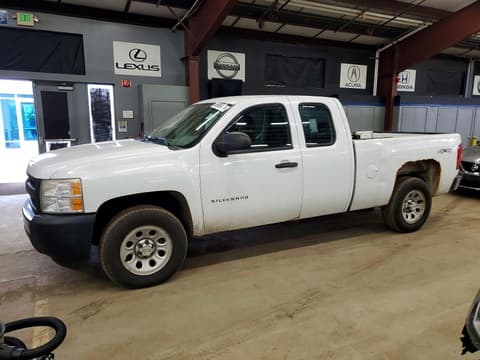 2011 Chevrolet Silverado, VIN 1GCRKPE38BZ306455. Фото 1 из 6 с аукциона Copart. Каталог авто из США OpenDataCar.