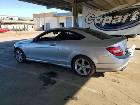 2012 Mercedes-benz C-Class, VIN WDDGJ4HB4CF886355. Фото 2 з 6 з аукціону Copart. Каталог авто зі США OpenDataCar.