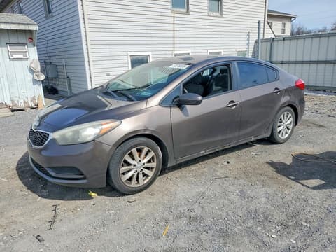 2015 Kia Forte, VIN KNAFX4A6XF5255473. Фото 1 з 6 з аукціону Copart. Каталог авто зі США OpenDataCar.