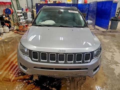 2019 Jeep Compass, VIN 3C4NJDCB0KT690829. Фото 5 з 6 з аукціону Copart. Каталог авто зі США OpenDataCar.