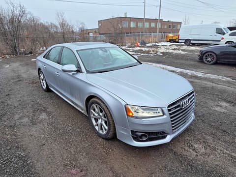 2017 Audi A8 Quattro, VIN WAUK3AFD2HN009732. Фото 1 з 6 з аукціону Copart. Каталог авто зі США OpenDataCar.