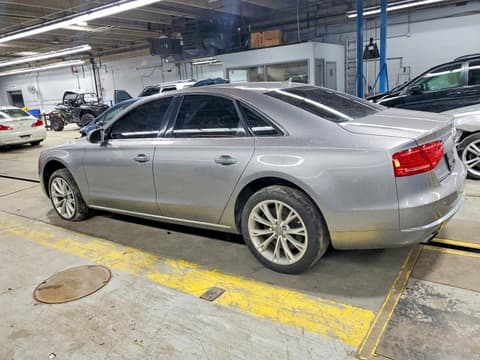2011 Audi A8 Quattro, VIN WAUAVAFD1BN021187. Zdjęcie 2 z 6 z aukcji Copart. Katalog aut z USA OpenDataCar.