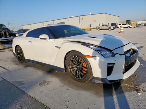2017 Nissan GT-R, VIN JN1AR5EF7HM820653. Фото 4 з 6 з аукціону Copart. Каталог авто зі США OpenDataCar.