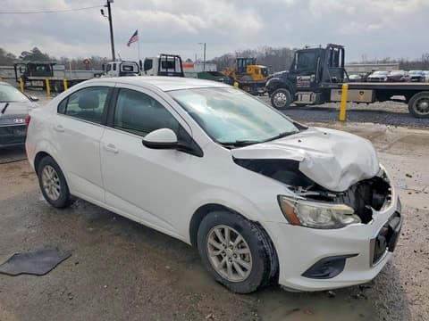 2018 Chevrolet Sonic, VIN 1G1JD5SH7J4131485. Фото 4 з 6 з аукціону Copart. Каталог авто зі США OpenDataCar.
