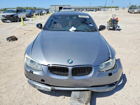 2011 Bmw 3 Series, VIN WBAKG1C58BE618106. Фото 5 з 6 з аукціону Copart. Каталог авто зі США OpenDataCar.