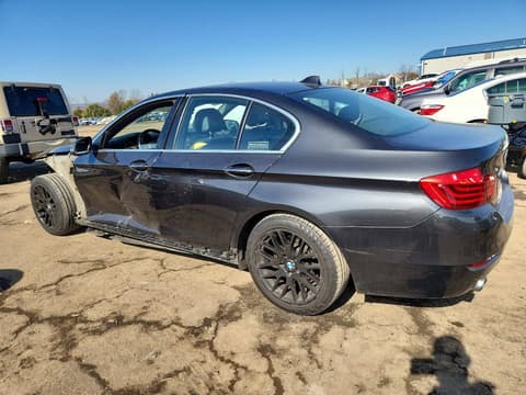 2015 Bmw 5 Series, VIN WBA5B3C58FD547461. Фото 2 з 6 з аукціону Copart. Каталог авто зі США OpenDataCar.