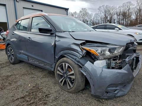 2019 Nissan Kicks, VIN 3N1CP5CU5KL567561. Фото 4 з 6 з аукціону Copart. Каталог авто зі США OpenDataCar.