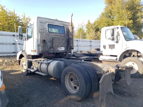 2006 Volvo VNM, VIN 4V4M39GH76N419472. Фото 3 з 6 з аукціону Copart. Каталог авто зі США OpenDataCar.