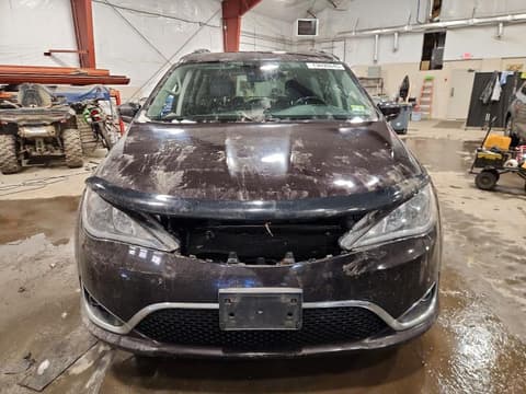 2017 Chrysler Pacifica, VIN 2C4RC1BG4HR653947. Фото 5 з 6 з аукціону Copart. Каталог авто зі США OpenDataCar.