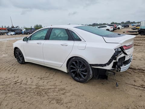 2020 Lincoln MKZ, VIN 3LN6L5E92LR612951. Фото 2 з 6 з аукціону Copart. Каталог авто зі США OpenDataCar.