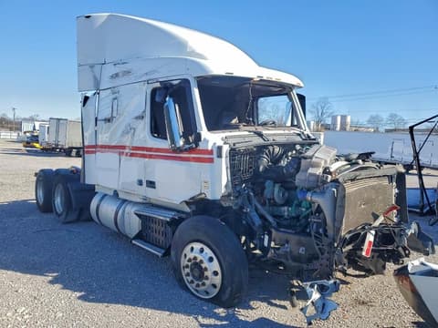 2017 Volvo VNL, VIN 4V4NC9EH7HN979065. Фото 1 з 6 з аукціону Copart. Каталог авто зі США OpenDataCar.