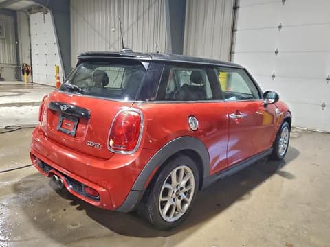 2015 Mini Cooper, VIN WMWXP7C56F2A36878. Фото 3 з 6 з аукціону Copart. Каталог авто зі США OpenDataCar.