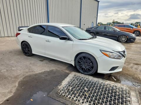 2017 Nissan Altima, VIN 1N4AL3AP3HC189851. Фото 4 з 6 з аукціону Copart. Каталог авто зі США OpenDataCar.