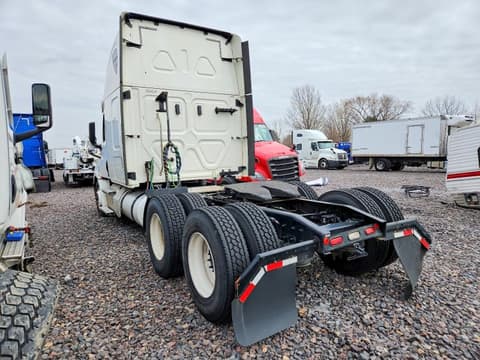 2020 Freightliner Cascadia 126, VIN 3AKJHHDR3LSLZ0970. Фото 3 из 6 с аукциона Copart. Каталог авто из США OpenDataCar.