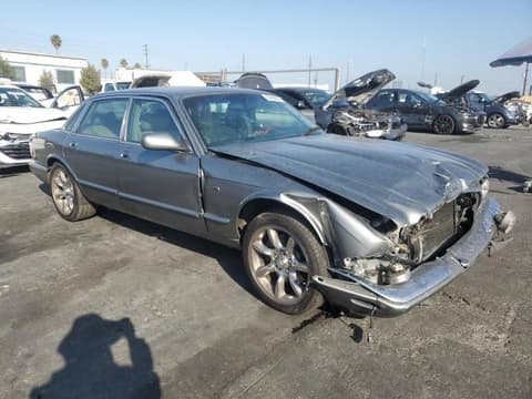 2002 Jaguar XJ-Series, VIN SAJDA15B12MF49401. Фото 4 з 6 з аукціону Copart. Каталог авто зі США OpenDataCar.