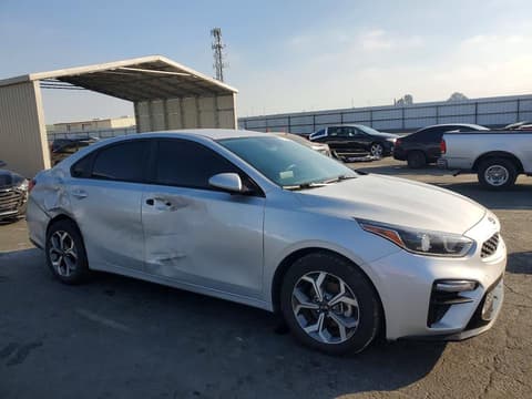 2021 Kia Forte, VIN 3KPF24AD9ME349068. Фото 4 з 6 з аукціону Copart. Каталог авто зі США OpenDataCar.