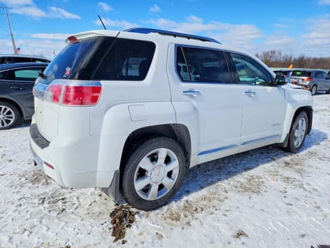 2015 Gmc Terrain, VIN 2GKFLUE36F6359935. Фото 3 з 6 з аукціону Copart. Каталог авто зі США OpenDataCar.