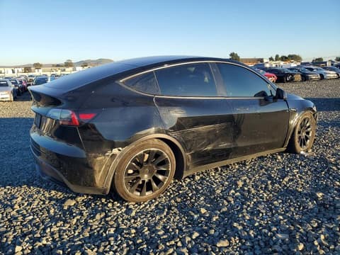 2022 Tesla Model Y, VIN 7SAYGDEE3NF555532. Фото 3 з 6 з аукціону Copart. Каталог авто зі США OpenDataCar.