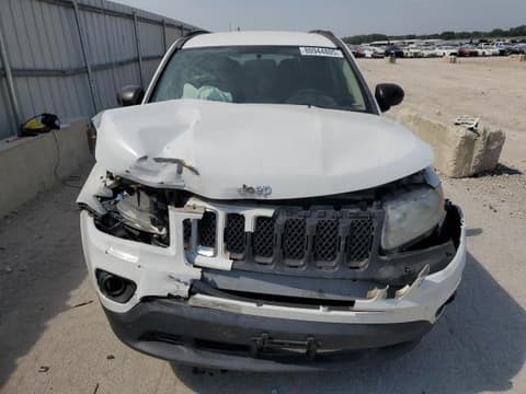 2011 Jeep Compass, VIN 1J4NT1FB5BD264915. Фото 5 з 6 з аукціону Copart. Каталог авто зі США OpenDataCar.