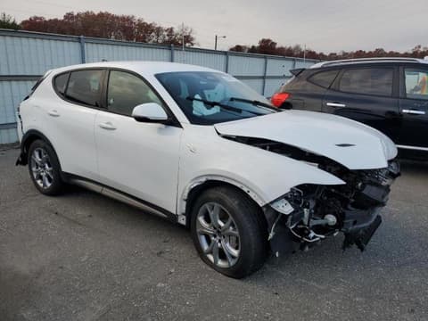 2024 Dodge Hornet, VIN ZACPDFCW4R3A28405. Фото 4 з 6 з аукціону Copart. Каталог авто зі США OpenDataCar.