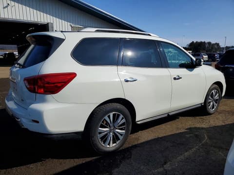 2017 Nissan Pathfinder, VIN 5N1DR2MN1HC665231. Фото 3 з 6 з аукціону Copart. Каталог авто зі США OpenDataCar.