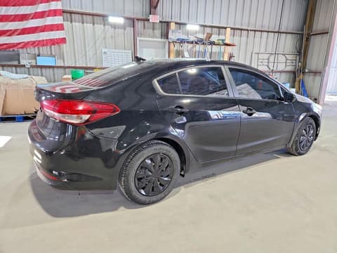 2017 Kia Forte, VIN 3KPFL4A76HE059979. Фото 3 з 6 з аукціону Copart. Каталог авто зі США OpenDataCar.