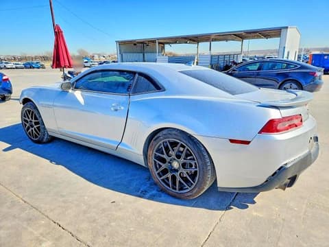 2014 Chevrolet Camaro, VIN 2G1FB1E38E9272685. Фото 2 из 6 с аукциона Copart. Каталог авто из США OpenDataCar.