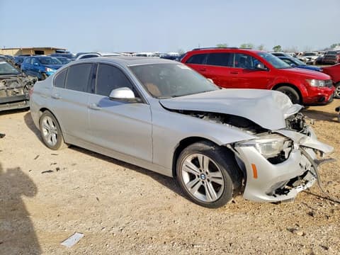 2017 Bmw 3 Series, VIN WBA8B9G39HNU53174. Фото 4 з 6 з аукціону Copart. Каталог авто зі США OpenDataCar.