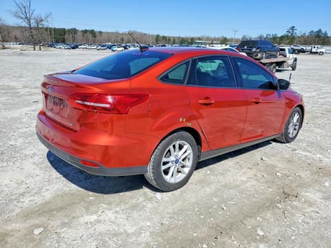 2018 Ford Focus, VIN 1FADP3F2XJL246521. Фото 3 из 6 с аукциона Copart. Каталог авто из США OpenDataCar.