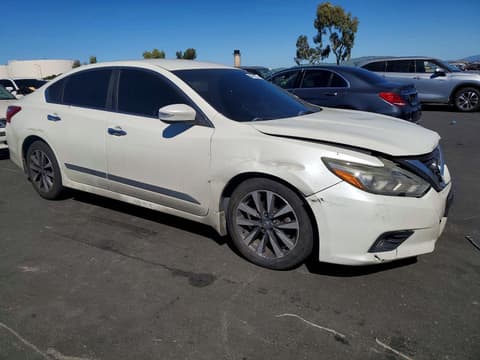 2017 Nissan Altima, VIN 1N4AL3AP6HC127764. Zdjęcie 4 z 6 z aukcji Copart. Katalog aut z USA OpenDataCar.