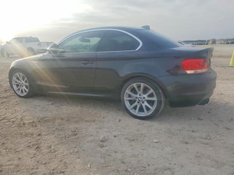 2013 Bmw 1 Series, VIN WBAUC9C55DVY99710. Фото 2 з 6 з аукціону Copart. Каталог авто зі США OpenDataCar.