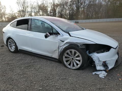2017 Tesla Model X, VIN 5YJXCAE28HF051278. Фото 4 з 6 з аукціону Copart. Каталог авто зі США OpenDataCar.