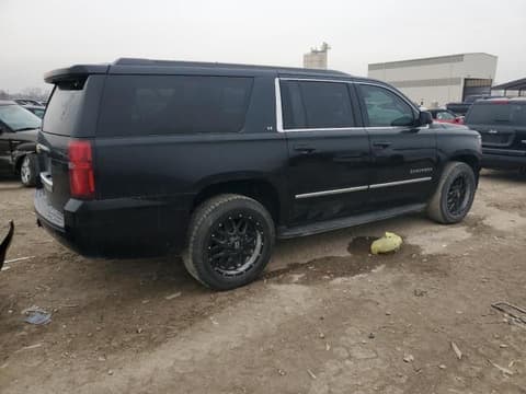 2017 Chevrolet Suburban, VIN 1GNSKHKC8HR174809. Фото 3 з 6 з аукціону Copart. Каталог авто зі США OpenDataCar.