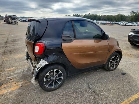 2016 Smart Fortwo, VIN WMEFJ5DA7GK068769. Фото 3 з 6 з аукціону Copart. Каталог авто зі США OpenDataCar.